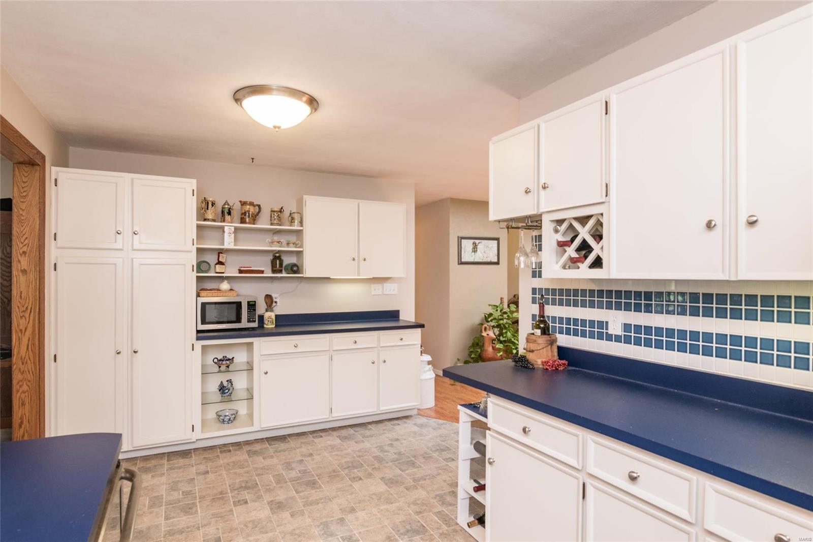 4484 Titchenal Road Brighton, IL 62012 - Photo 20 of 29