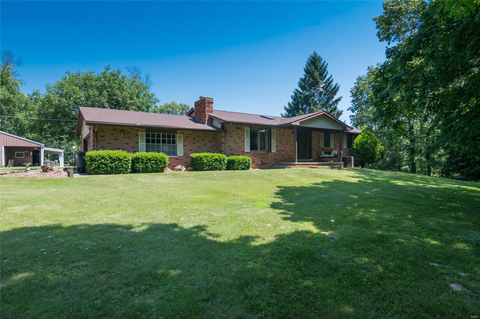 4484 Titchenal Road Brighton, IL 62012 - Photo 6 of 29
