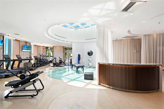 $3,100,000 | 450 Alton Road, Unit PH4104, Miami Beach, FL 33139