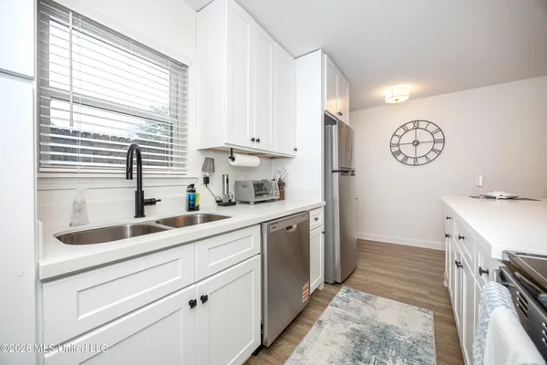 $2,600 | 114 Ethel Circle, Unit 31, Ocean Springs, MS 39564