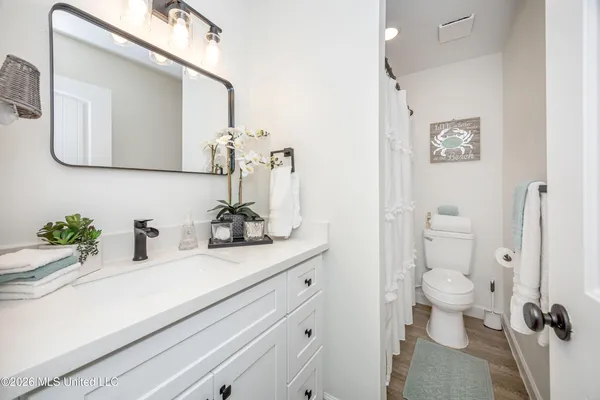 $2,600 | 114 Ethel Circle, Unit 31, Ocean Springs, MS 39564