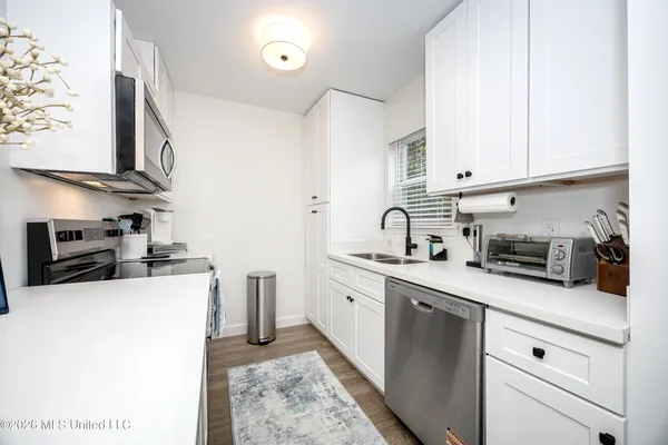 $2,600 | 114 Ethel Circle, Unit 31, Ocean Springs, MS 39564