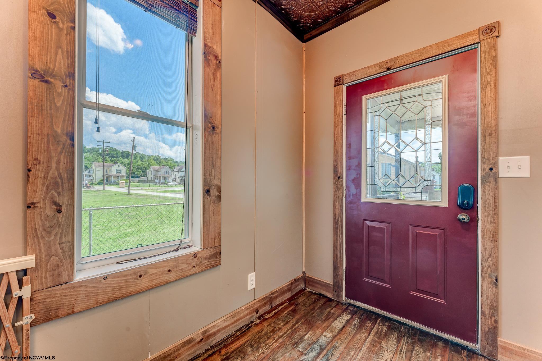 1 3rd Point Point Marion, PA 15474 - Photo 2 of 28 Gallery Image 2