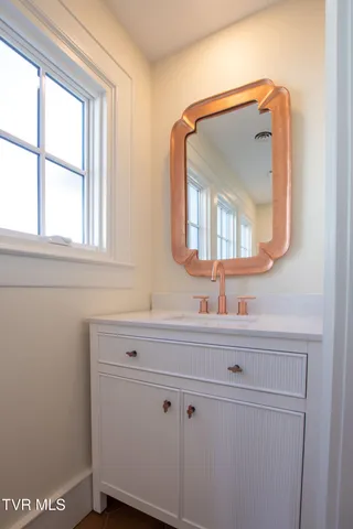 $1,350,000 | 240 Maplehurst Lane, Bluff City, TN 37618