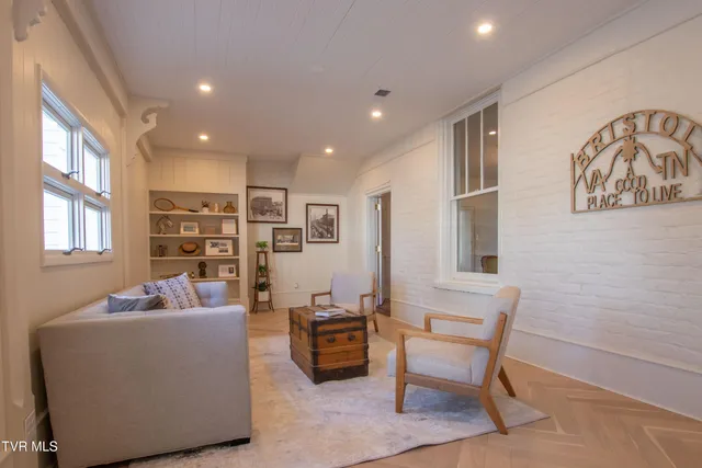 $1,350,000 | 240 Maplehurst Lane, Bluff City, TN 37618