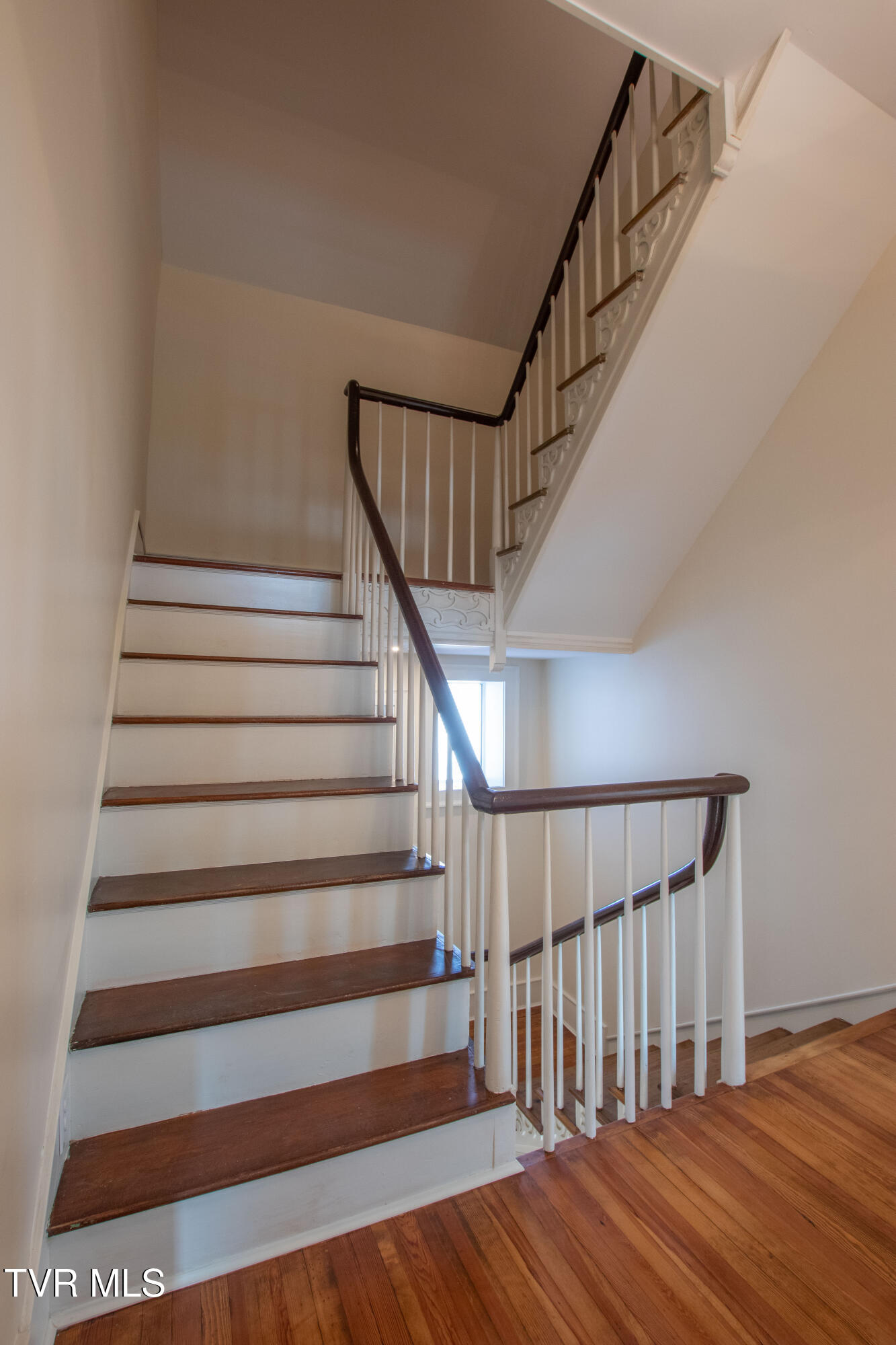 240 Maplehurst Lane Bluff City, TN 37618 - Photo 35 of 71 Maplehurst-82