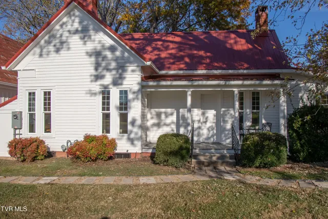 $1,350,000 | 240 Maplehurst Lane, Bluff City, TN 37618