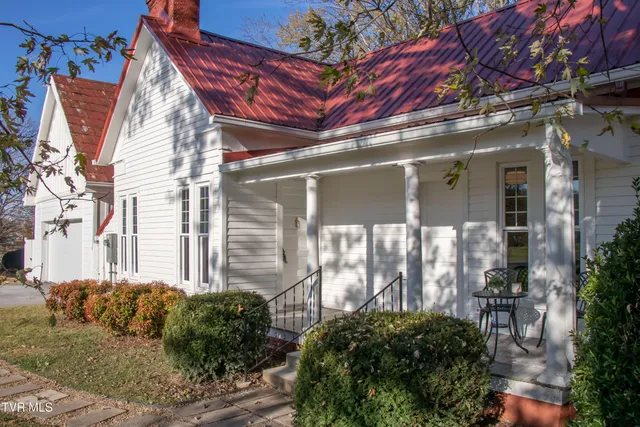 $1,350,000 | 240 Maplehurst Lane, Bluff City, TN 37618