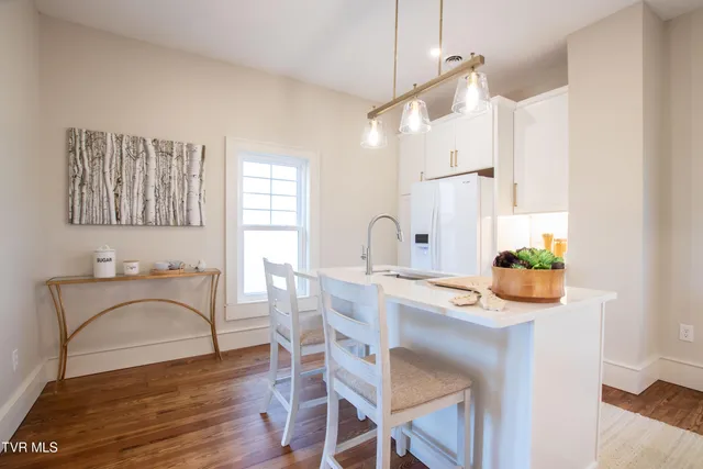 $1,350,000 | 240 Maplehurst Lane, Bluff City, TN 37618