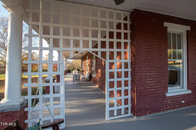 $1,350,000 | 240 Maplehurst Lane, Bluff City, TN 37618