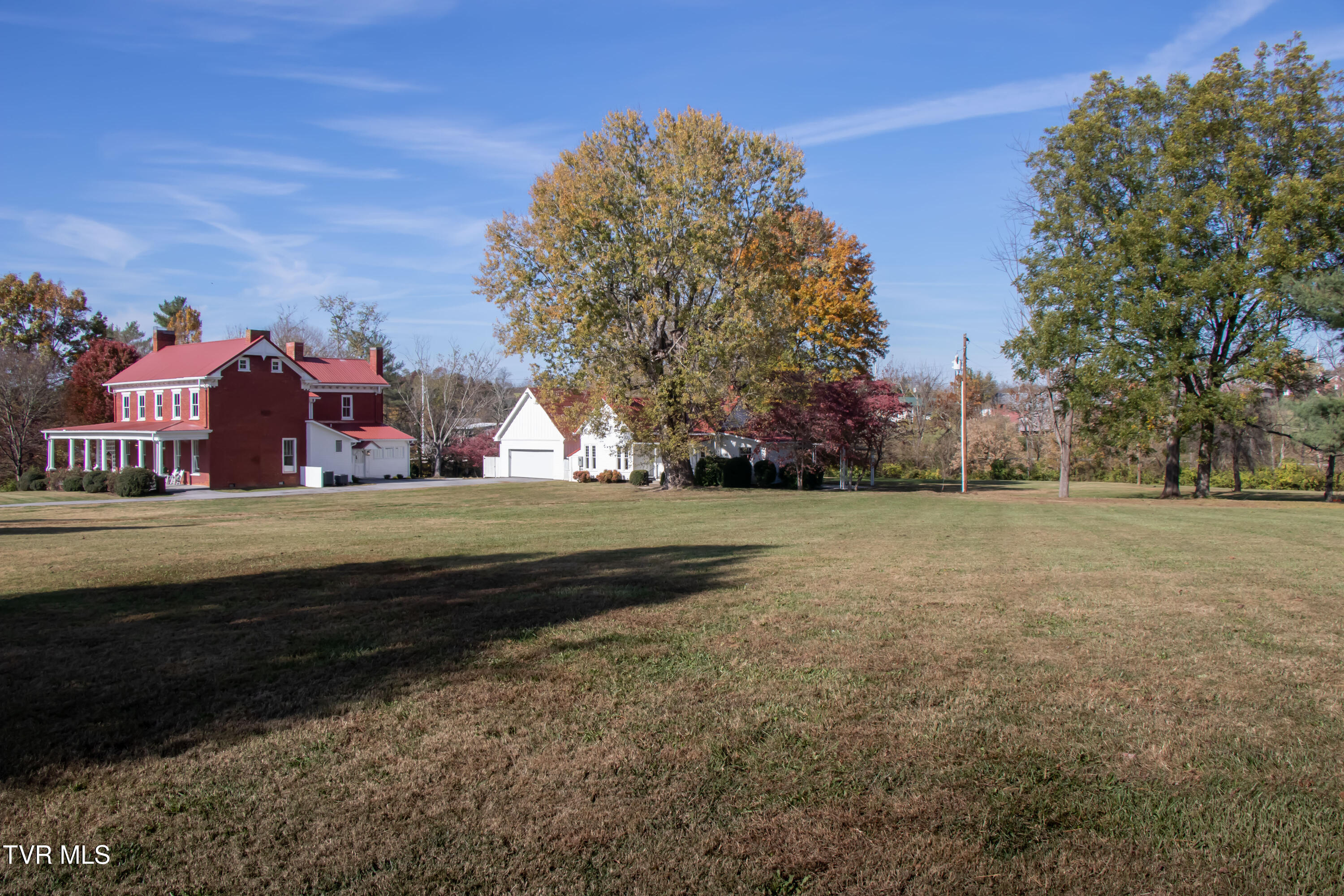 240 Maplehurst Lane Bluff City, TN 37618 - Photo 64 of 71 Maplehurst-26