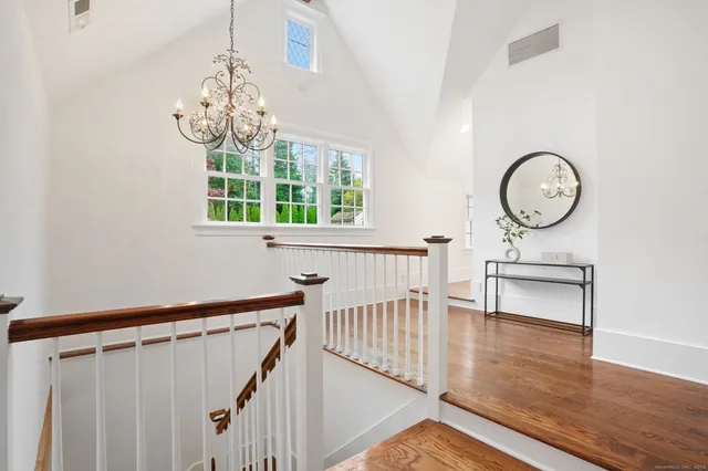 $5,750,000 | 24 Compo Parkway, Westport, CT 06880