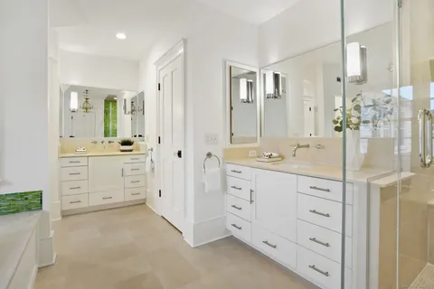 $5,750,000 | 24 Compo Parkway, Westport, CT 06880