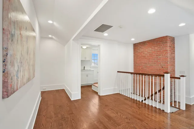 $5,750,000 | 24 Compo Parkway, Westport, CT 06880