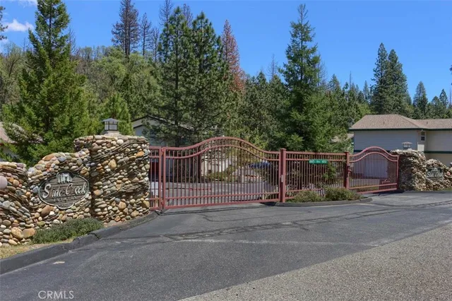 $449,000 | 40507 Road 222, Unit 102, Bass Lake, CA 93604