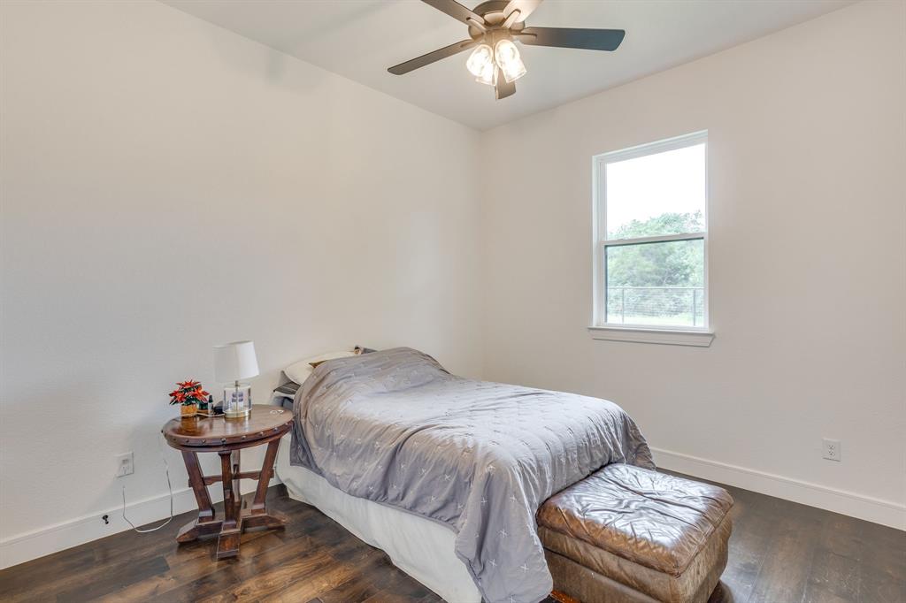 1057 Resolute Road Millsap, TX 76066 - Photo 13 of 28