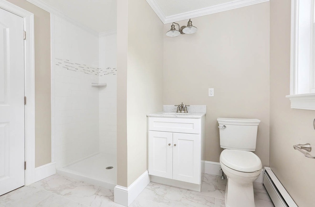 35 Birchmeadow Road Amesbury, MA 01913 - Photo 16 of 29 Gallery Image 16
