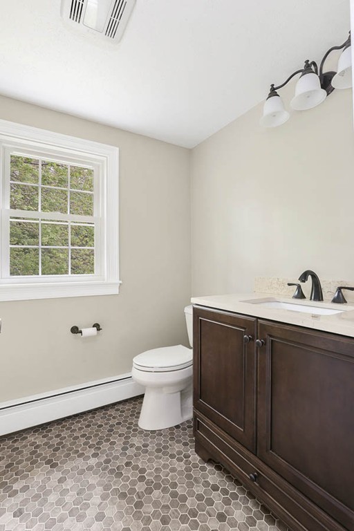 35 Birchmeadow Road Amesbury, MA 01913 - Photo 18 of 29 Gallery Image 18