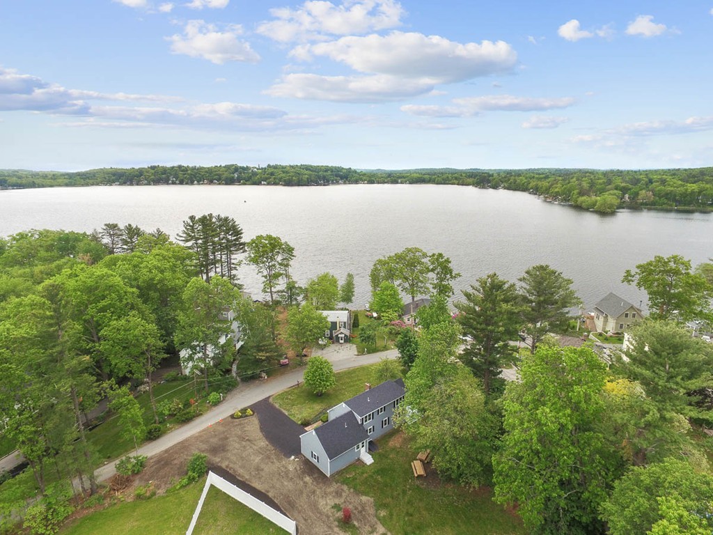 35 Birchmeadow Road Amesbury, MA 01913 - Photo 2 of 29 Gallery Image 2