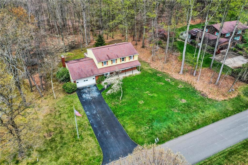 185 Laurel Way Spring Church, PA 15686 - Photo 3 of 25