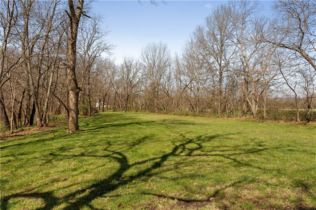 153 East 1250th Road Baldwin City, KS 66006 - Photo 7 of 37