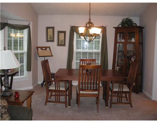 610 Hancock Court McKees Rocks, PA 15136 - Photo 3 of 18 Dining Room.