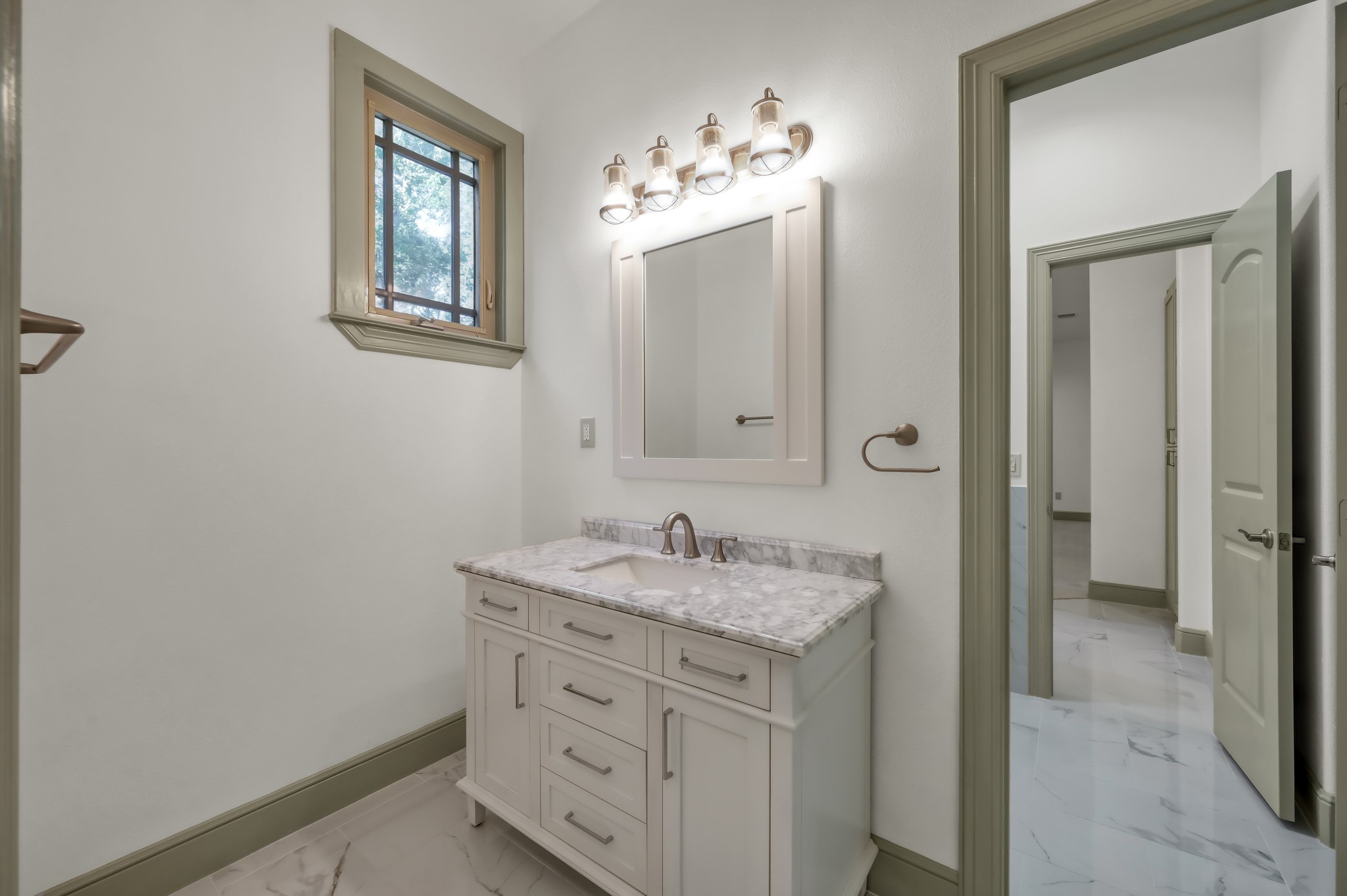 2401 Conastoga Court Conroe, TX 77384 - Photo 40 of 49