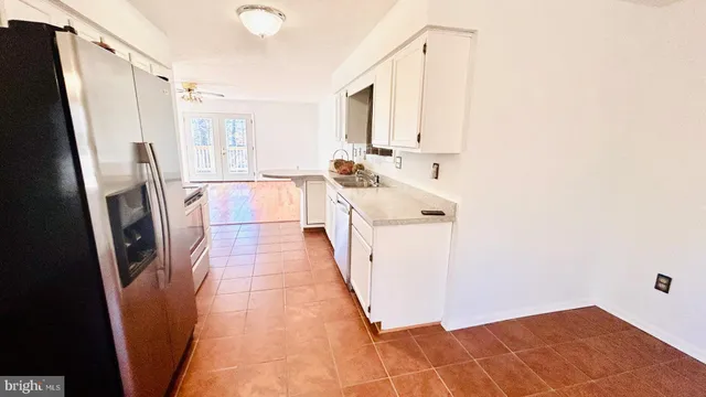 $329,000 | 100 Greenbriar Circle, Cross Junction, VA 22625