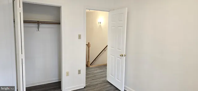 $329,000 | 100 Greenbriar Circle, Cross Junction, VA 22625