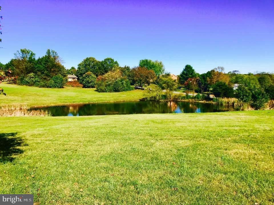 100 Greenbriar Circle Cross Junction, VA 22625 - Photo 49 of 79 a view of an ocean and beach