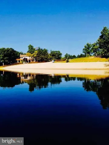 $329,000 | 100 Greenbriar Circle, Cross Junction, VA 22625