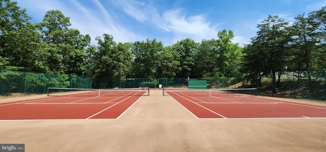 $329,000 | 100 Greenbriar Circle, Cross Junction, VA 22625