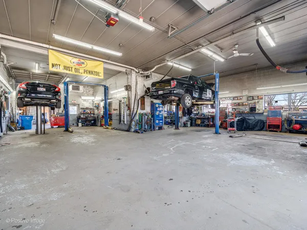 $3,750,000 | 2648-2666 Waukegan Avenue, Highland Park, IL 60035