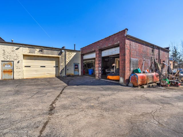 $4,250,000 | 2648-2666 Waukegan Avenue, Highland Park, IL 60035