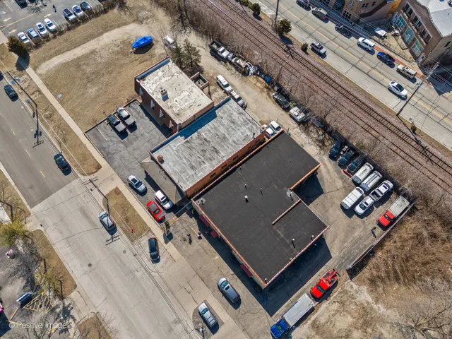 $4,250,000 | 2648-2666 Waukegan Avenue, Highland Park, IL 60035