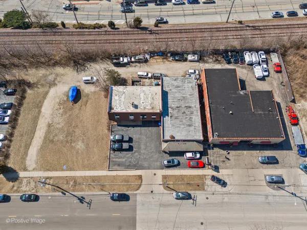 $3,750,000 | 2648-2666 Waukegan Avenue, Highland Park, IL 60035
