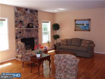 608 Weadley Road Wayne, PA 19087 - Photo 4 of 12