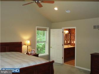 608 Weadley Road Wayne, PA 19087 - Photo 9 of 12