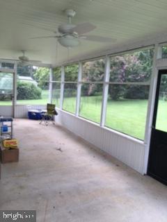 18 Michie Road New Castle, DE 19720 - Photo 22 of 25 Rear Screen Porch