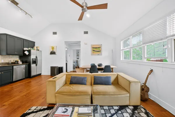 $2,400 | 1312 Woodland Avenue, Unit B, Austin, TX 78704