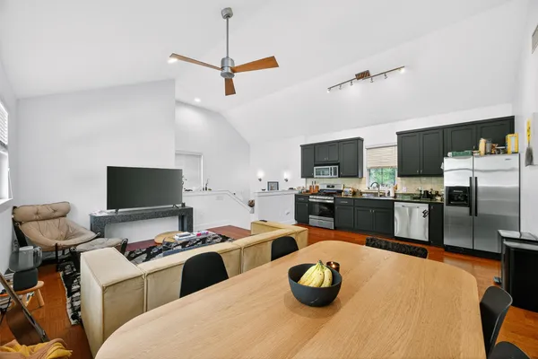 $2,400 | 1312 Woodland Avenue, Unit B, Austin, TX 78704