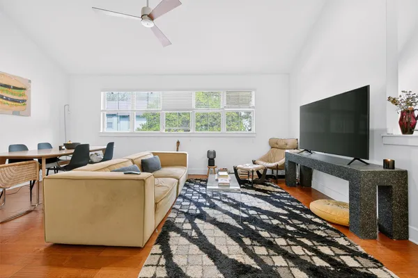 $2,400 | 1312 Woodland Avenue, Unit B, Austin, TX 78704