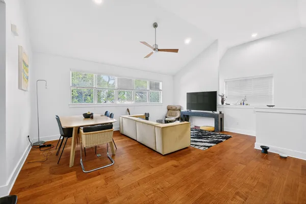 $2,400 | 1312 Woodland Avenue, Unit B, Austin, TX 78704