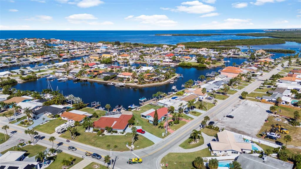 3711 Floramar Terrace New Port Richey, FL 34652 - Photo 76 of 84