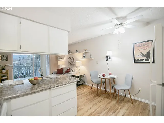 $184,900 | 2005 Tibbetts Drive, Unit 203, Longview, WA 98632