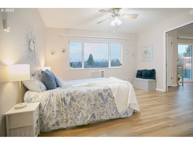 $184,900 | 2005 Tibbetts Drive, Unit 203, Longview, WA 98632