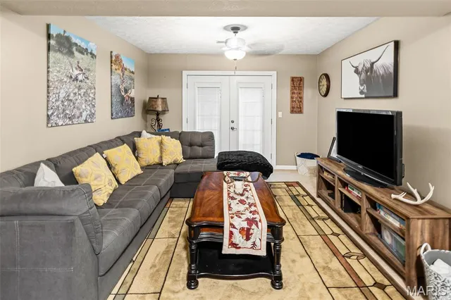 $270,000 | 106 James Drive, Troy, IL 62294