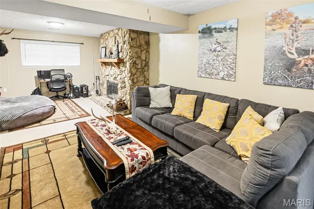 $270,000 | 106 James Drive, Troy, IL 62294