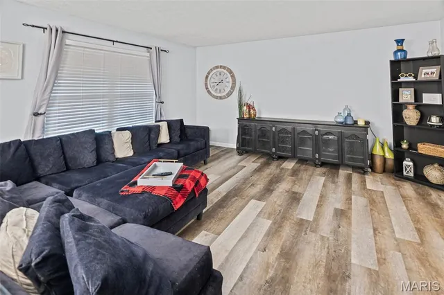 $270,000 | 106 James Drive, Troy, IL 62294