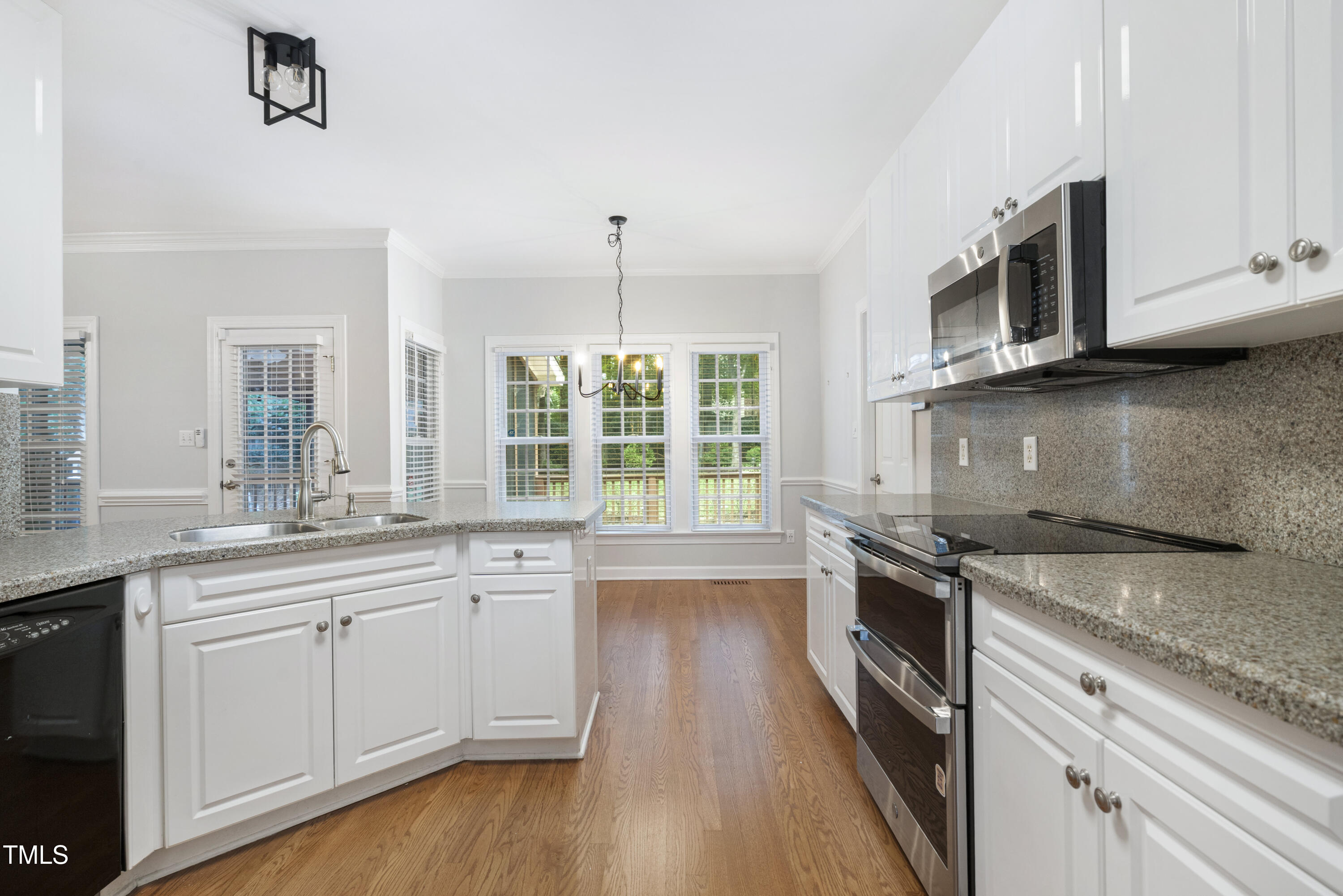 102 Glenmore Road Cary, NC 27519 - Photo 11 of 43 kitchen
